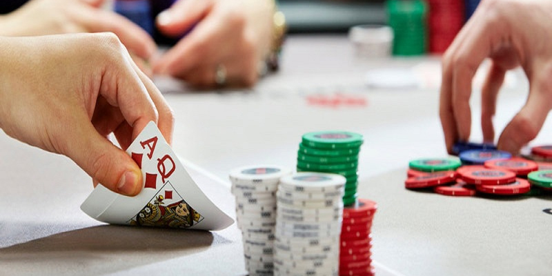 Tổng quan về trò Poker hấp dẫn trên thị trường game bài