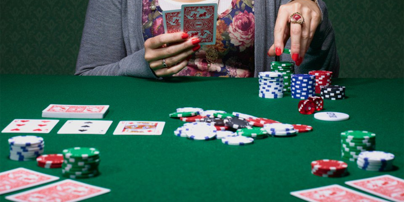 Hướng dẫn chi tiết cách chơi Poker 3 lá cho tân thủ