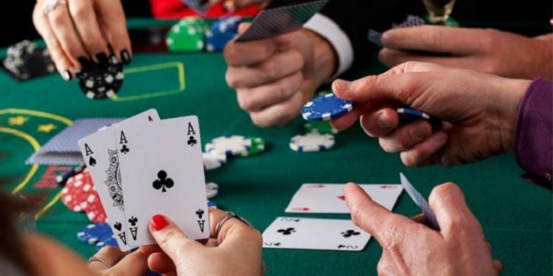 Cách so bài Poker theo nguyên tắc chuẩn