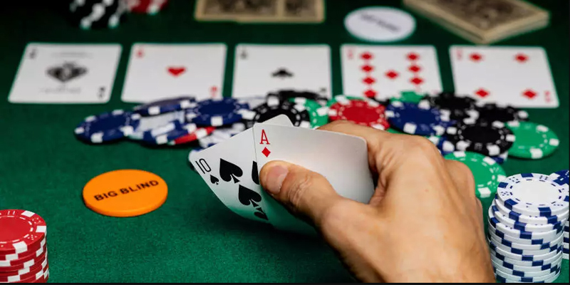 Các chiêu thức cơ bản chơi bài poker bịp để thắng nhanh