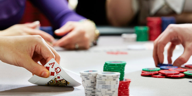 Hướng dẫn cách bỏ bài trong poker