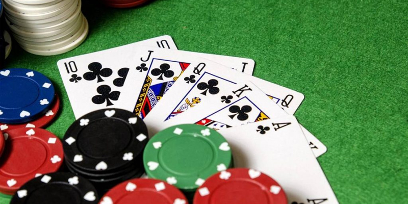 Top 5 địa chỉ mua bộ bài poker uy tín nhất 2023