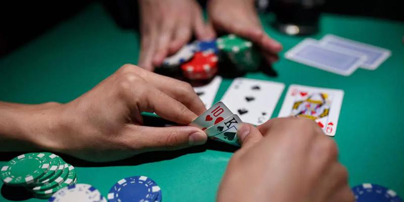 Cảm giác thắng lớn và thách thức trong bài poker
